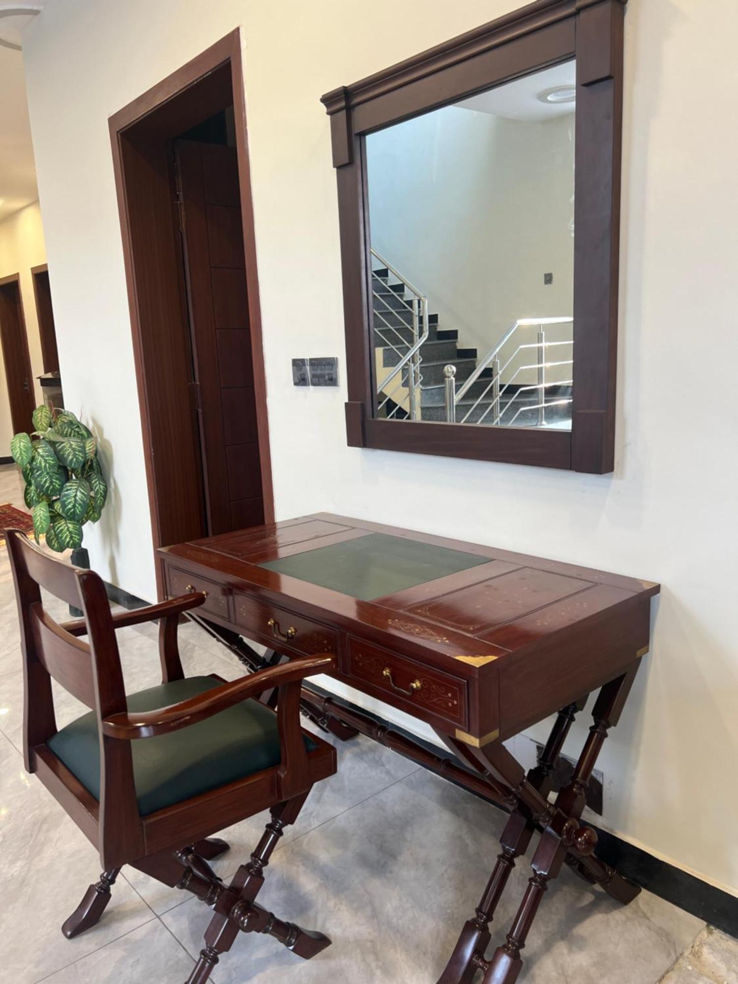 Deluxe King Room In Silverscape Residence Rawalpindi Luaran gambar