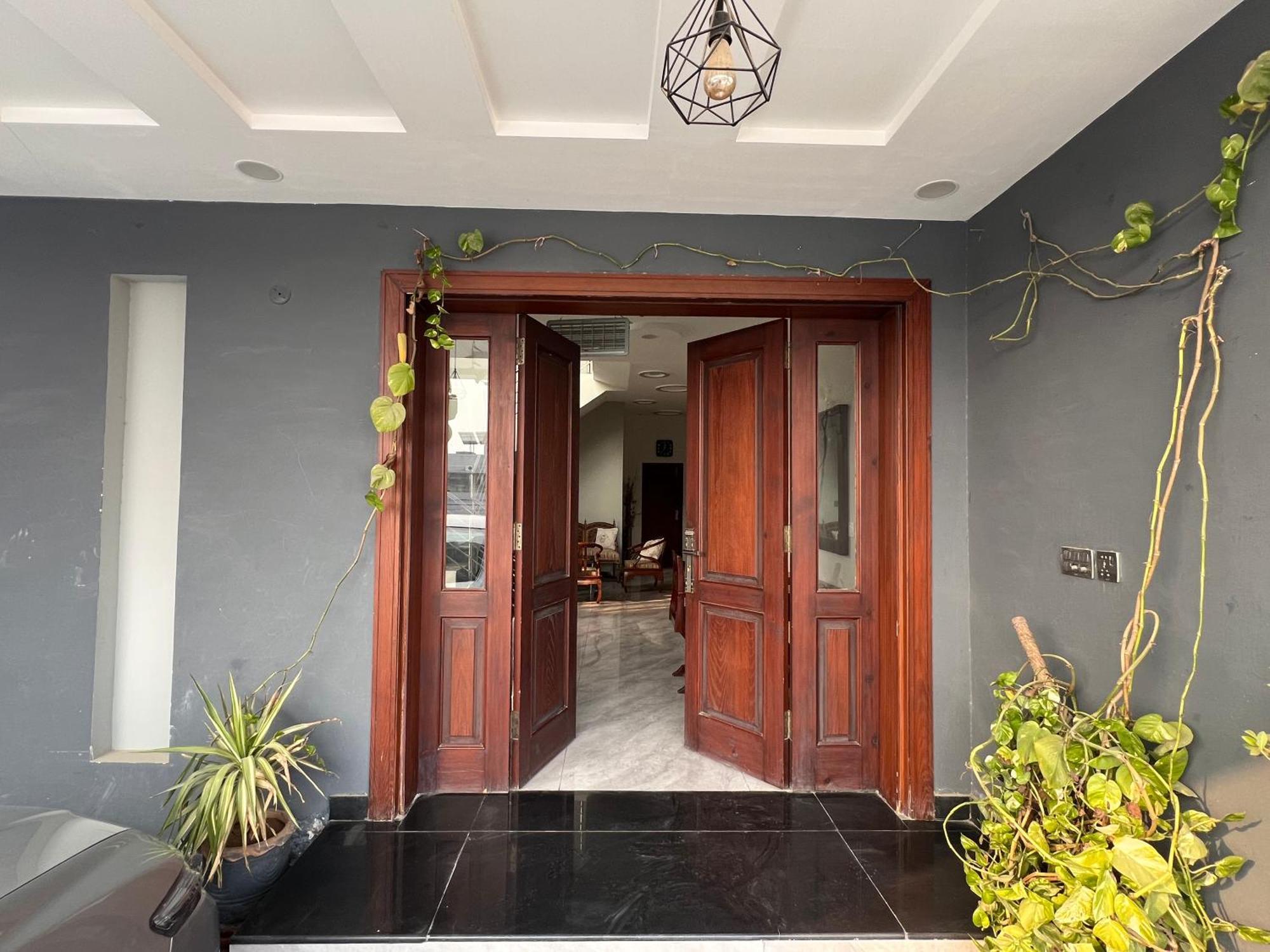Deluxe King Room In Silverscape Residence Rawalpindi Luaran gambar