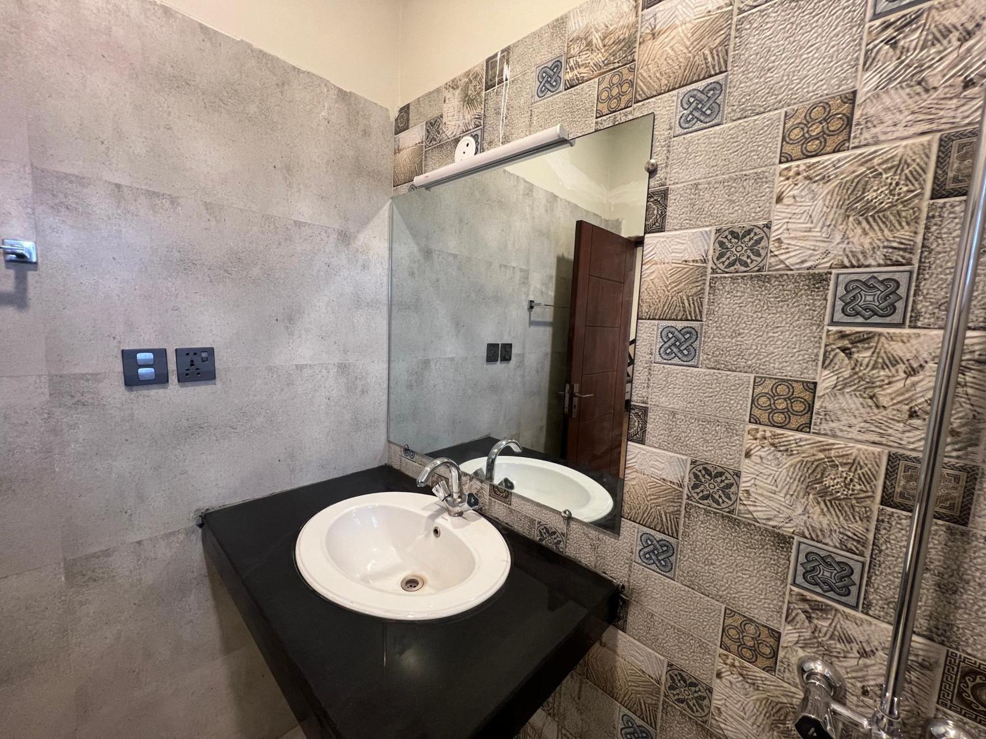 Deluxe King Room In Silverscape Residence Rawalpindi Luaran gambar